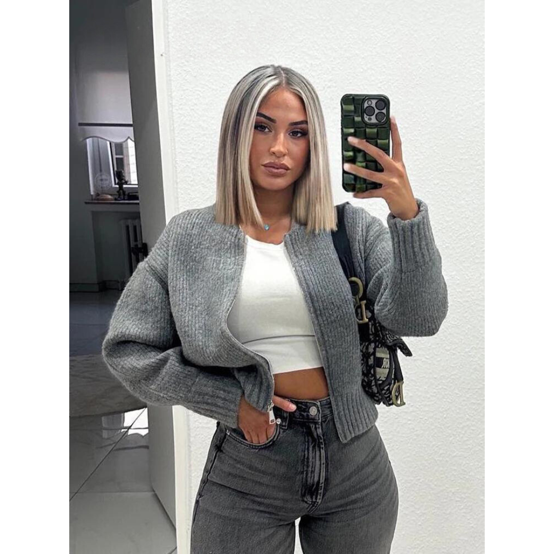 LUCY | Moderiktig damstickad bolero