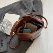 Mira | Mini Crossbody Sling-väska