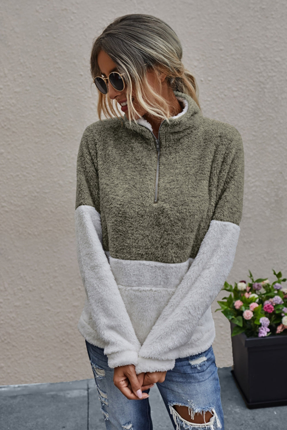 Matilda | Stilfull topp med dragkedjeficka