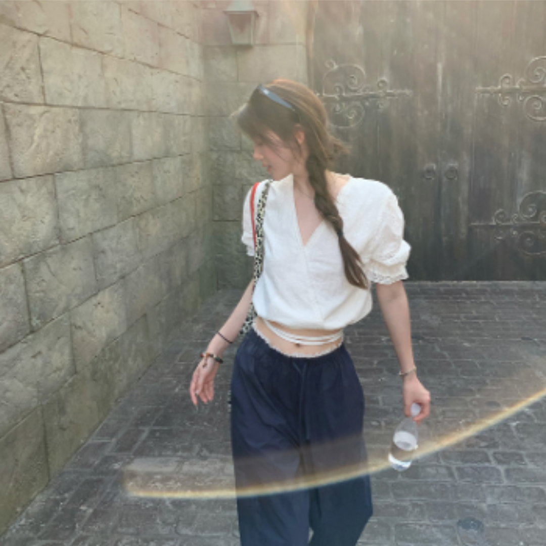 Damen Weiße V-Ausschnitt Oktoberfest Dirndl Bluse 0