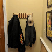 Klaviergarderobe aus Holz - HarmonyCoat 1