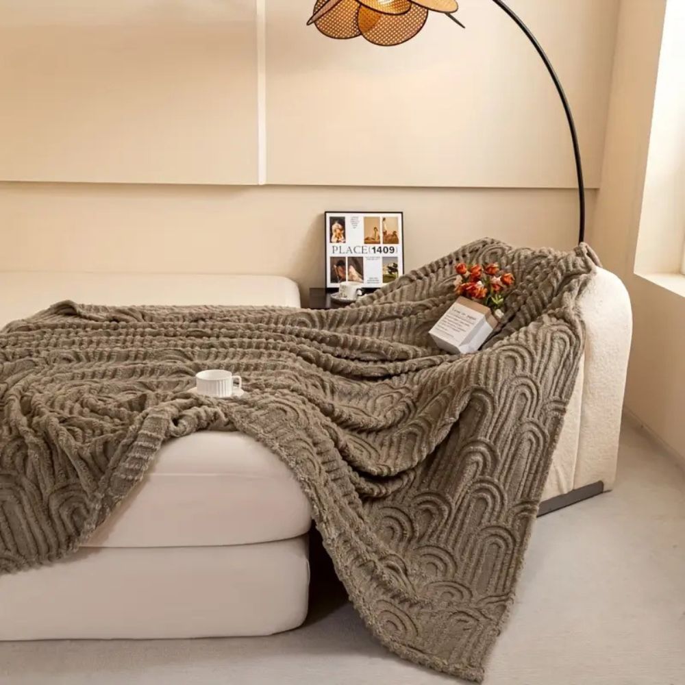 Moderne Plüschdecke für Zuhause aus Mikrofaser 2