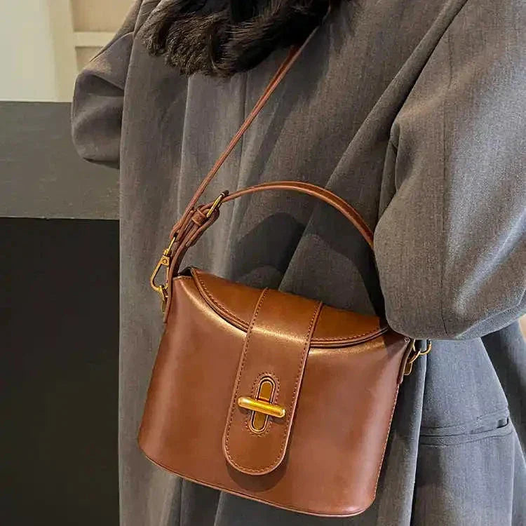Mira | Mini Crossbody Sling-väska