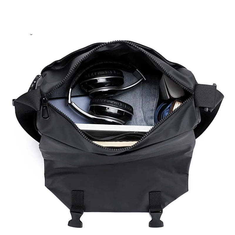 Mason | Vattentålig läder crossbody messenger- och resväska