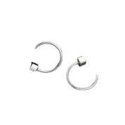 Moderna örhängen Mandy: Ett unikt stiluttryck