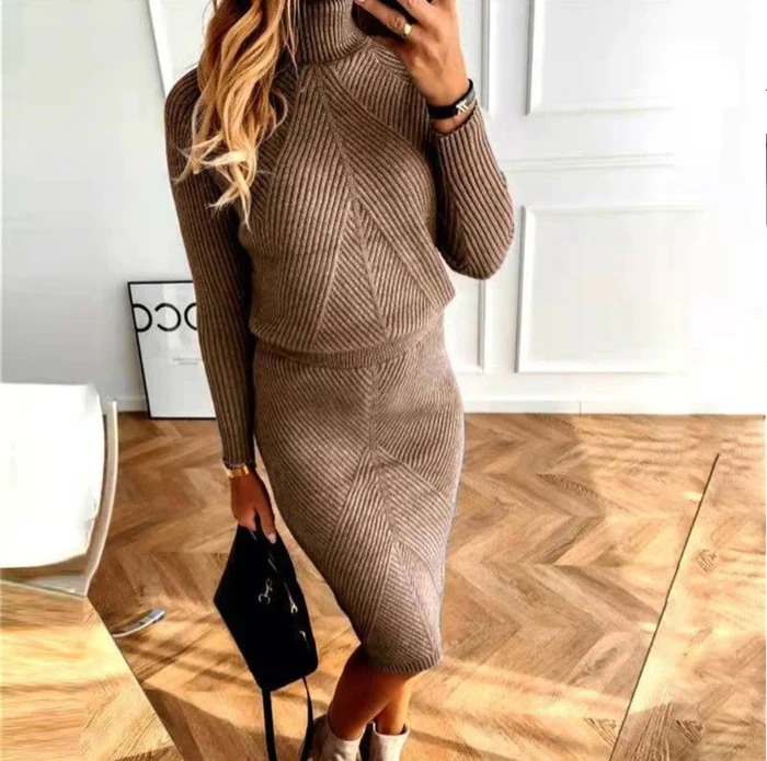 Kristel | Stilfullt tvådelat set med topp och kjol
