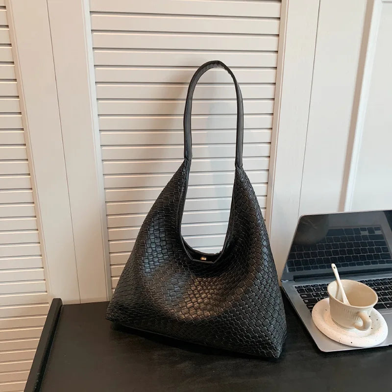Elegante Damenhandtasche aus stilvollem, strapazierfähigem Leder 0