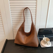 Elegante Damenhandtasche aus stilvollem, strapazierfähigem Leder 12