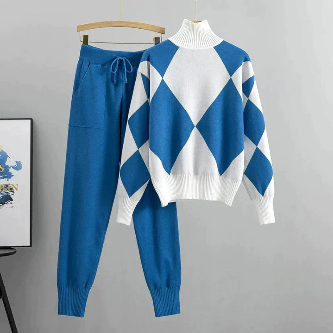 MAVILDE | Mjukt lyxigt sweatshirt-set med långa byxor