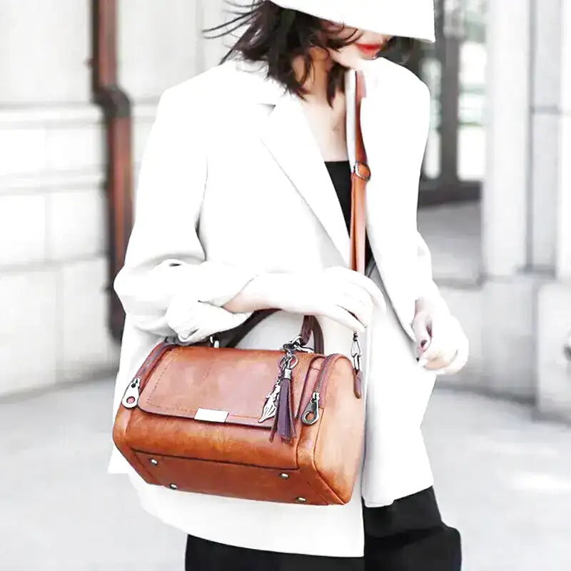 Geräumige Damenhandtasche aus weichem Stoff mit Reißverschluss 5