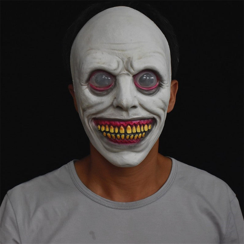 Gruselige Dämonenmaske mit weißen Augen für Halloween 0