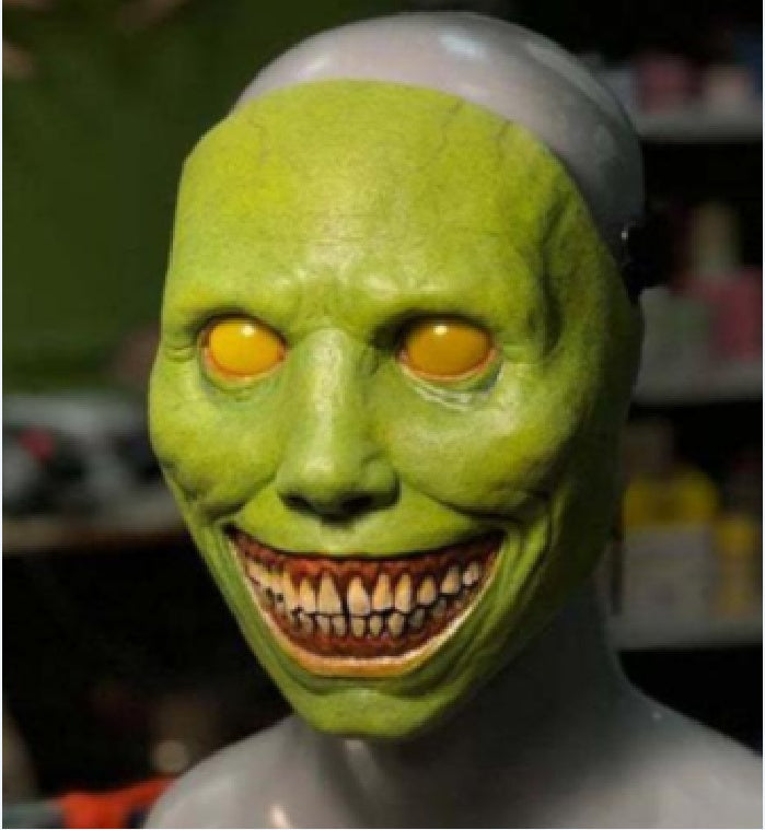 Gruselige Dämonenmaske mit weißen Augen für Halloween 2