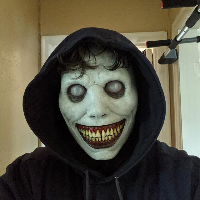 Gruselige Dämonenmaske mit weißen Augen für Halloween 6