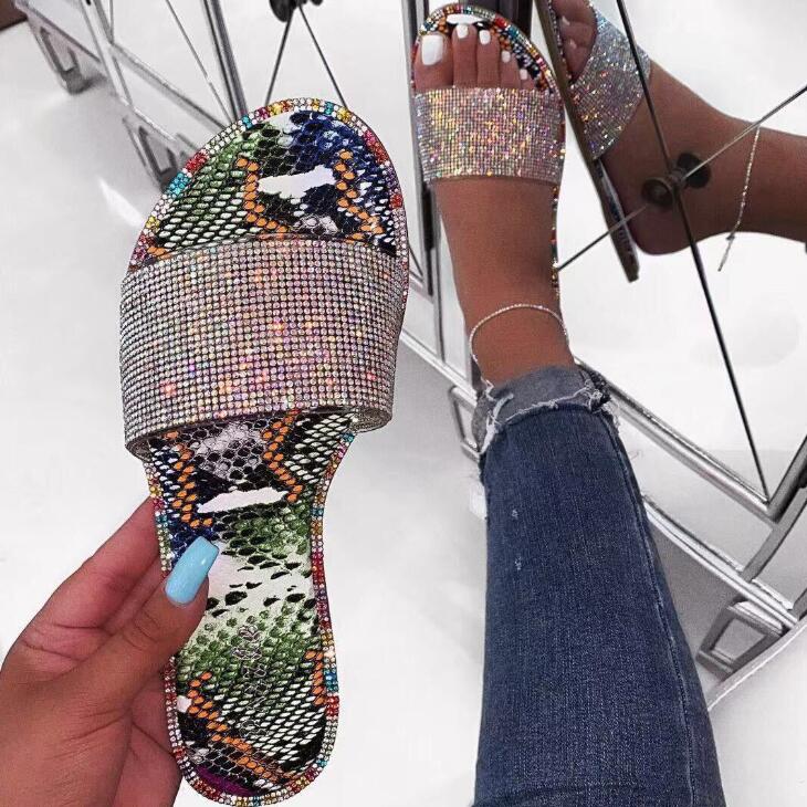 Lia | Glittrande loafers – Gnistrande genom dagen
