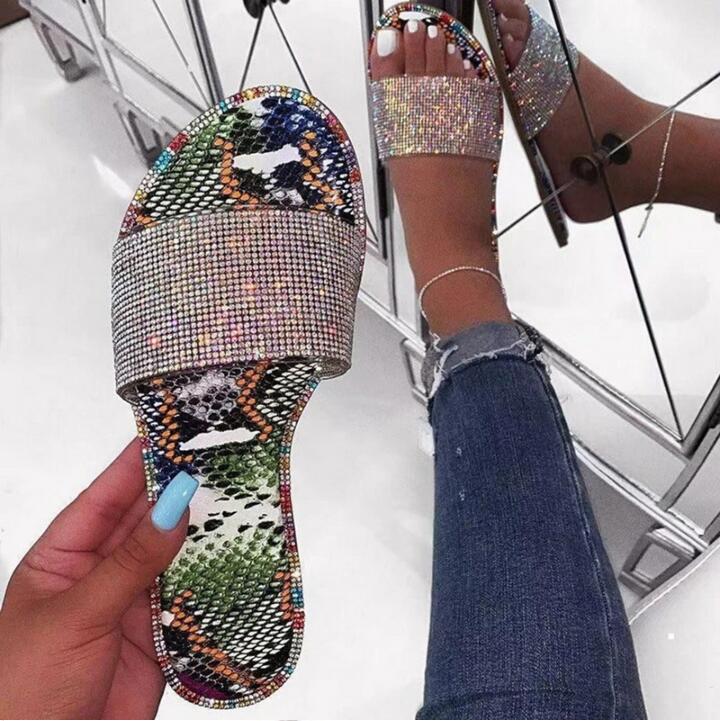 Lia | Glittrande loafers – Gnistrande genom dagen