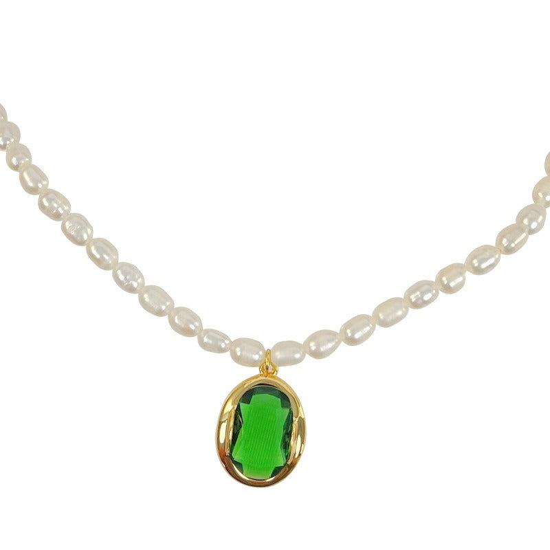 Clarence | Elegante Perlenkette mit Grünem Zirkon-Anhänger