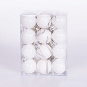 LuxeSpheres | Samtweiche, dekorative Weihnachtskugeln 1