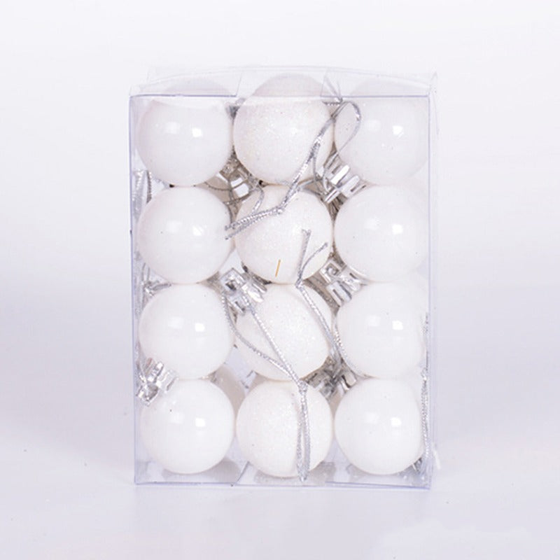 LuxeSpheres | Samtweiche, dekorative Weihnachtskugeln 1