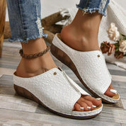Orthopädische Sandalen für schicke Frauen 3