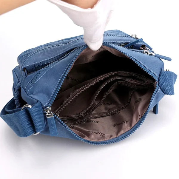 Praktische Damen-Schultertasche aus strapazierfähigem Nylon 8