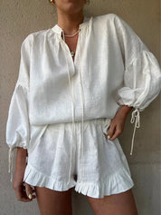 Zara | Elegantes V-Ausschnitt-Shirt und Rüschenshorts-Set