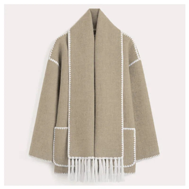Hermia | Elegant damkappa med sjal – Stilfull vinterkappa