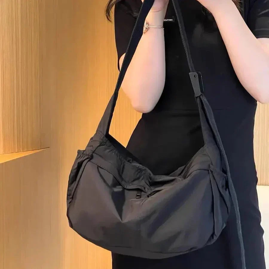 Isabel | Leichtgewicht Wasserdichte Nylon Crossbody Messenger Tasche