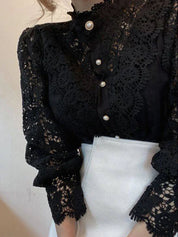 Margarett | Elegant blommig spetspolotröja