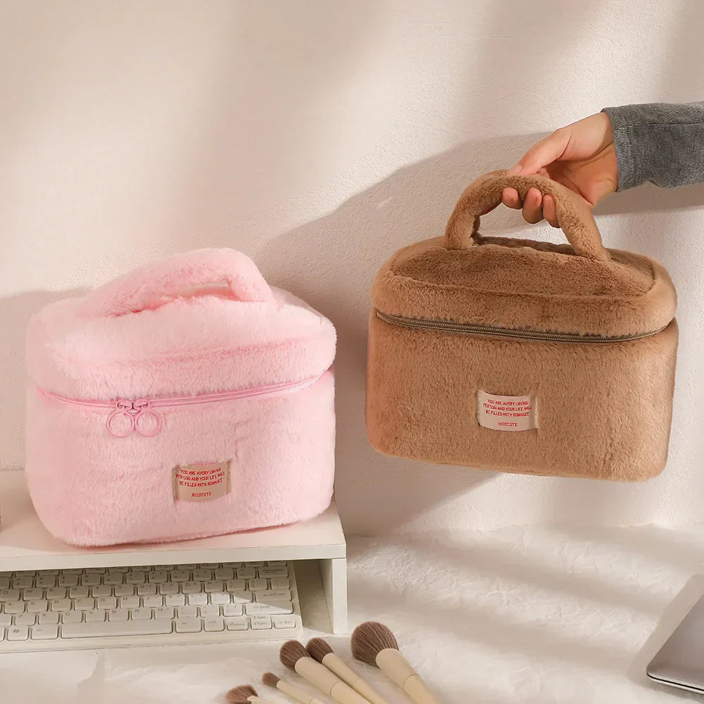 Aliya | Damen Kosmetiktasche Organizer mit großer Kapazität aus Plüsch