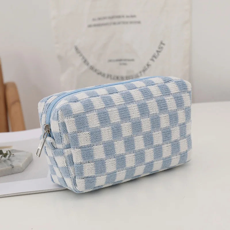 Nova | Trendy Karierte Y2K-Style Make-up Tasche