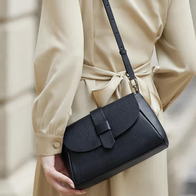 Ada | Vintage äkta läder liten crossbody slingväska