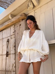 Zara | Elegantes V-Ausschnitt-Shirt und Rüschenshorts-Set