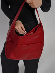 Stilvolle Damen-Schultertasche aus praktischem veganem Leder 1