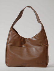 Stilvolle Damen-Schultertasche aus praktischem veganem Leder 9