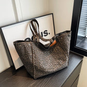 Stilvolle Schultertasche für Damen mit Leopardenmuster – Modisches Design 1