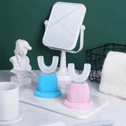 UltrasonicGlow | Fortschrittliche elektrische Zahnbürste mit Schallzahnaufhellungstechnologie 1