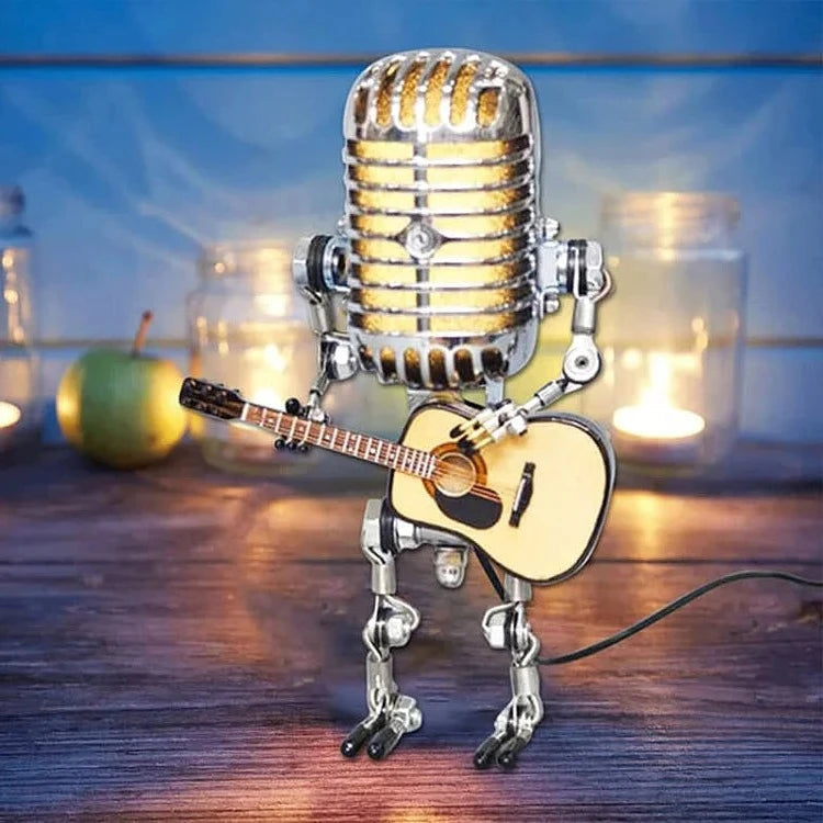 Vintage -Metallmikrofonroboter mit Gitarrenlampe 1