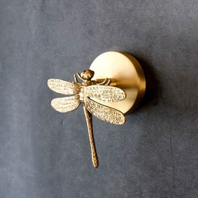 Wandhakenleiste aus Messing mit Tiermotiven und goldenen Akzenten 5