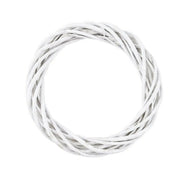 Weißer Wunderkranz | Handgefertigter Rattankranz für die Weihnachtstür 4