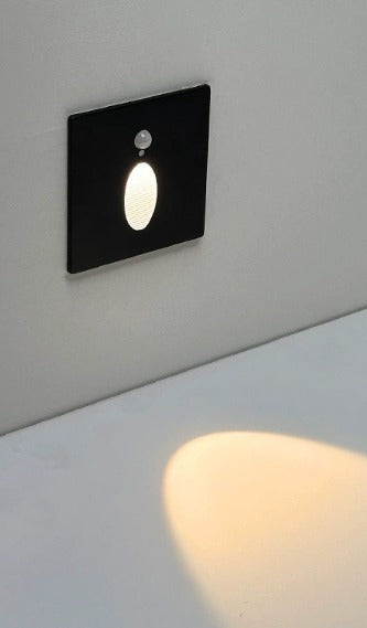 LED-trappbelysning med rörelsesensor för inomhusbruk