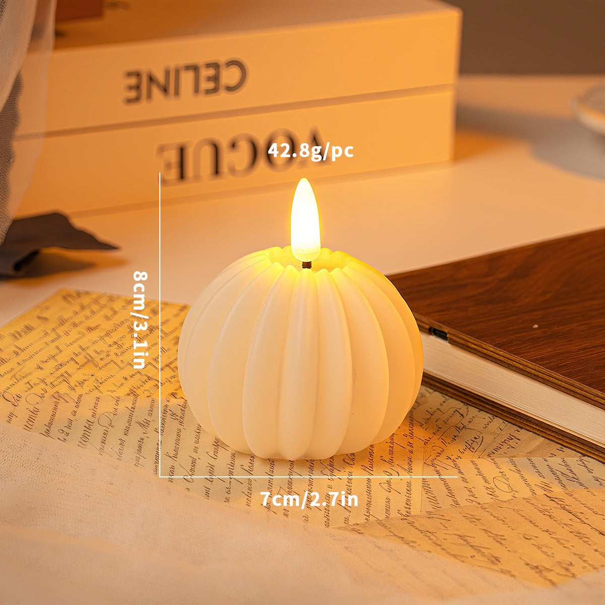 WinterShine – Elegante LED-Kerze im mattierten Glas-Schneeball-Design 2