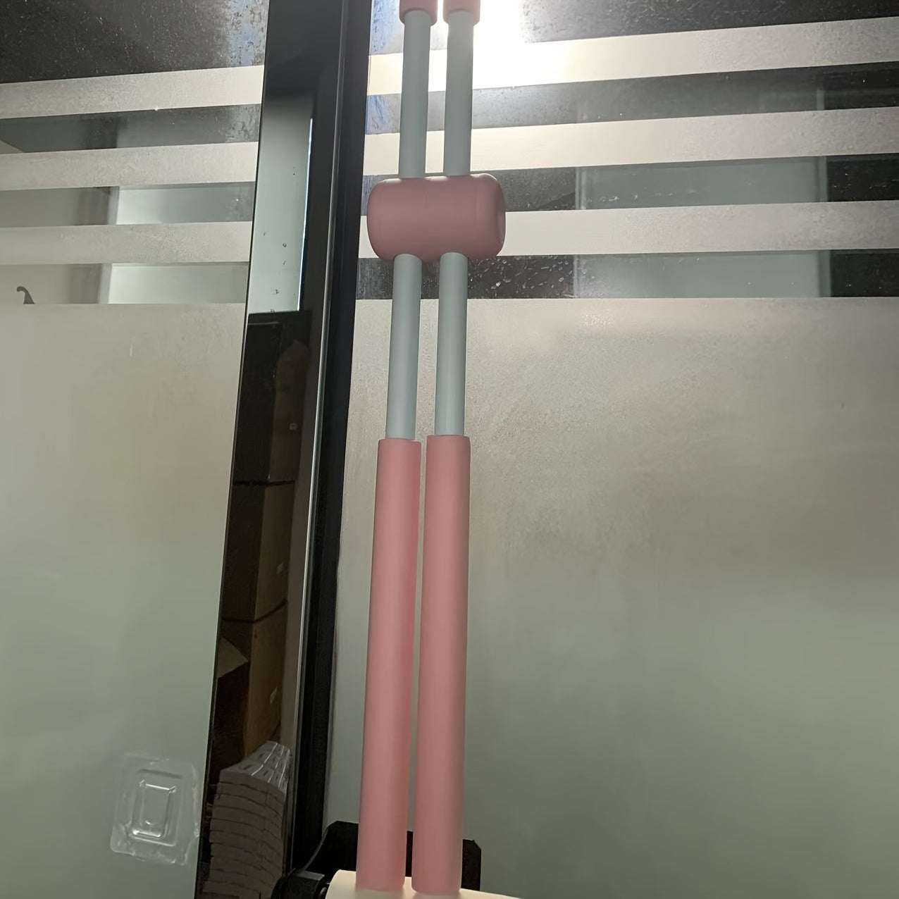 Zen-Yoga-Stock – Balance und Tiefendehnung 0