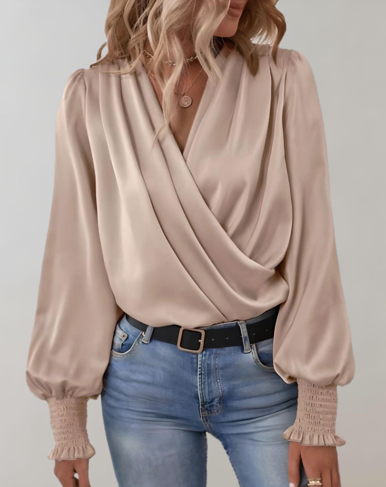 Adrianna | Elegant långärmad blus