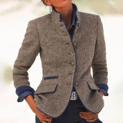 Daniela | Elegant enfärgad blazer med långa ärmar