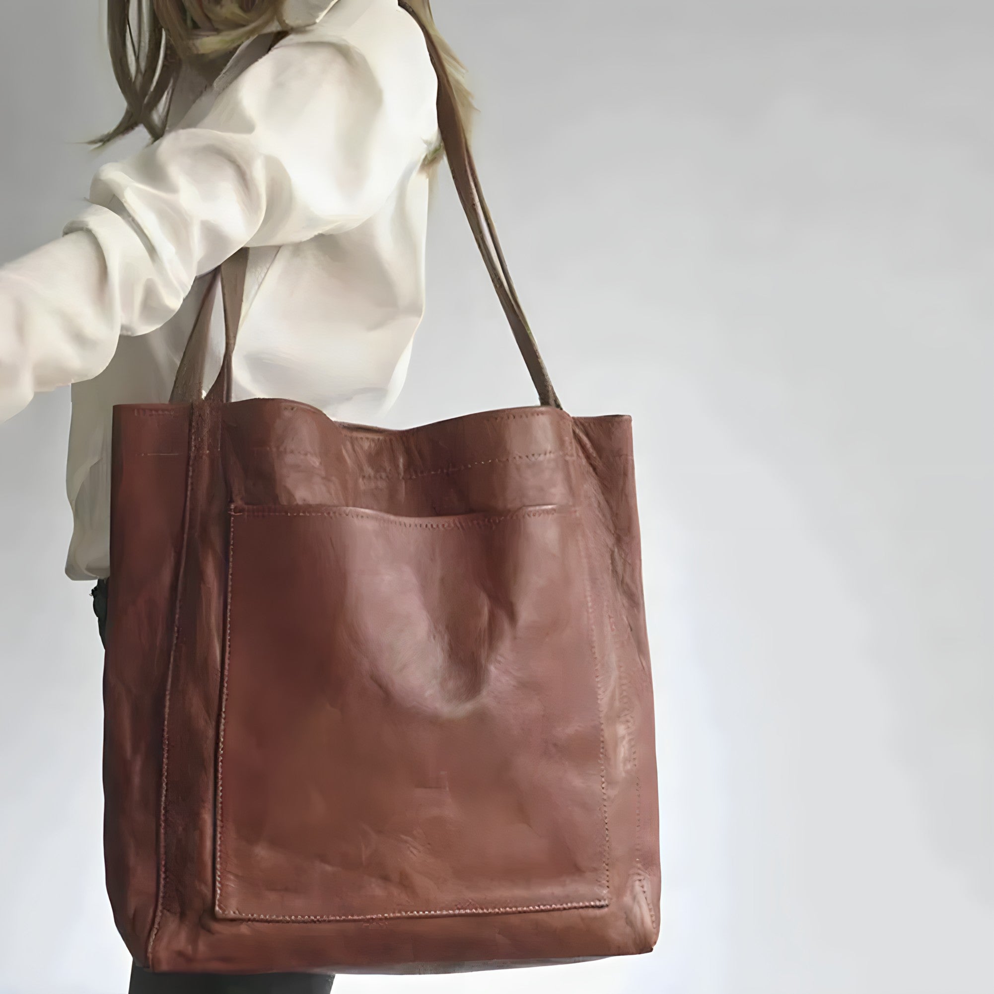 LUCY | Mysig läderväska