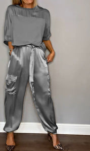 Mila| Damenanzug Zwei Teile Satin Set
