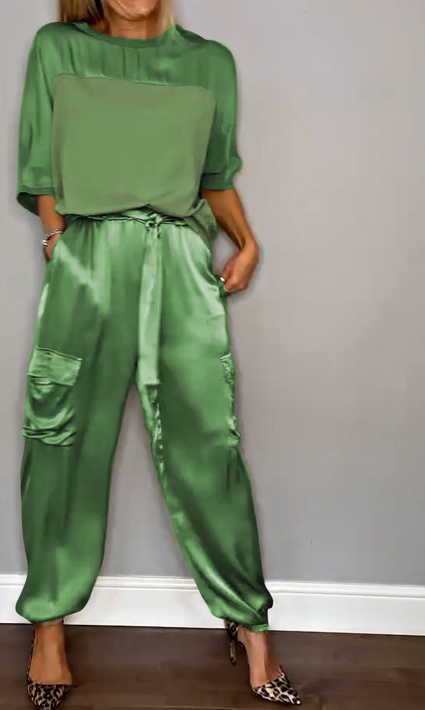 Mila| Damenanzug Zwei Teile Satin Set