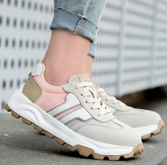 Emellia | Hållbara arbetssneakers för damer med halksäkert design