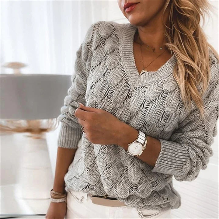 ALETA | Klassischer Gestrickter V-Ausschnitt Pullover