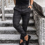 Pablo | Modiska rutiga slim fit-byxor för herr
